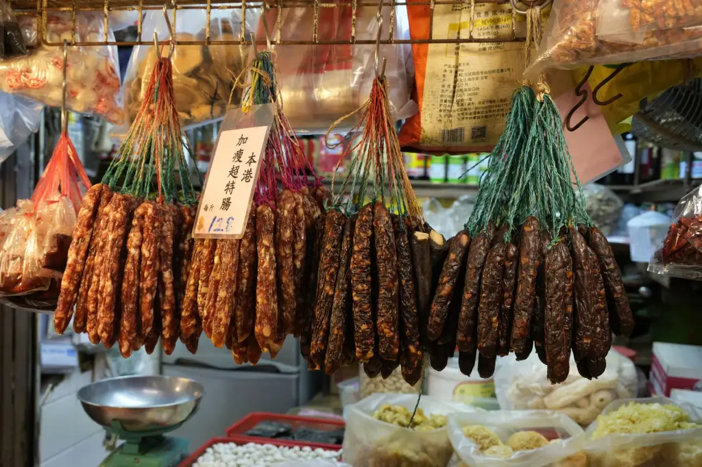 生物科研实验中移液工作站与手动移液器的精度对比分析