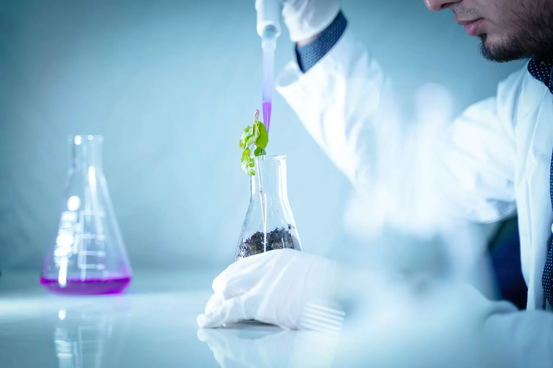 生物与材料科研实验设备型号参数对比分析正文配图 1